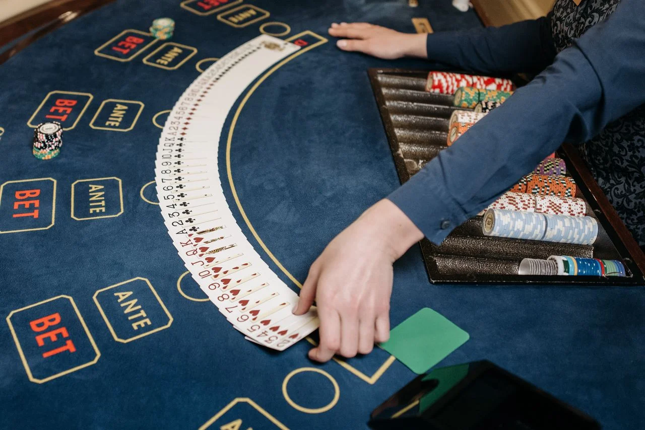 Lựa chọn phòng Poker và biến thể phù hợp tại ric79